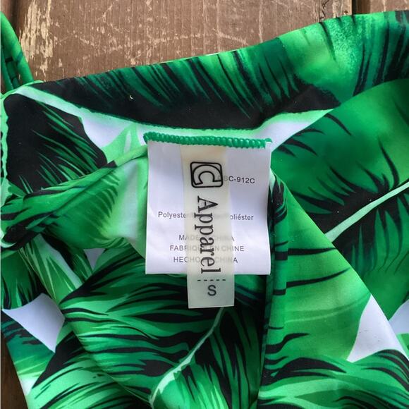 NWT CUPSHE Green Palm Leaf Tropical Two Piece Bikini Swim Bathing Suit S - Picture 4 of 4